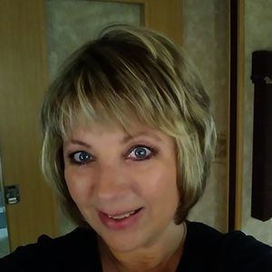 Meet your Posher, Tina